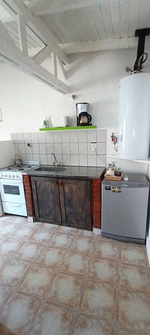 Espresso maker, coffee/tea maker