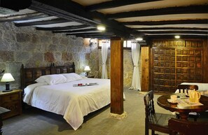 Minibar, in-room safe, desk, blackout drapes