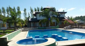 Piscine extérieure