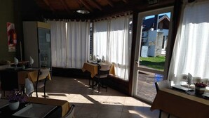 Restaurant - Hotel La Loma Federación (Federacion)