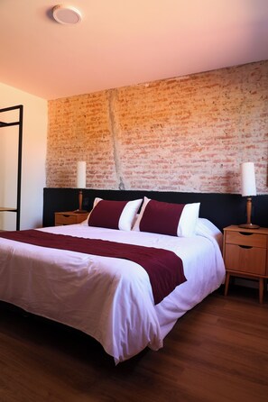 Dobbeltrom – premium, 1 soverom | Minibar, wi-fi (inkludert) og sengetøy