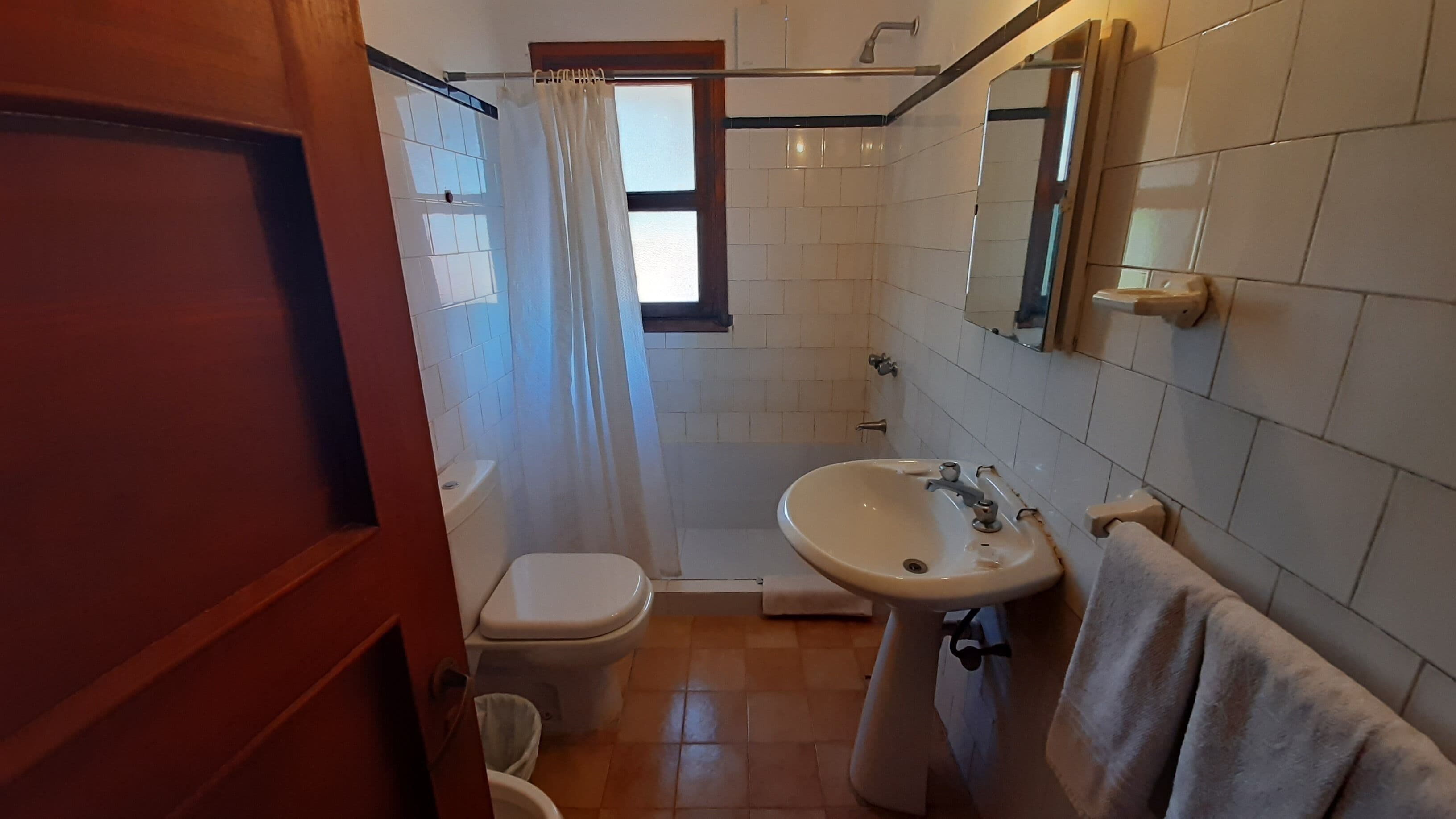 standard apartment, 2 bedrooms | bathroom | shower, bidet, towels, soap