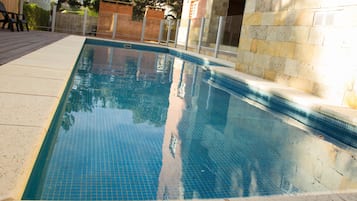 Piscine extérieure (ouverte en saison)