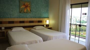 1 bedroom, minibar, desk, free WiFi