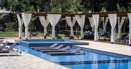 Hotel Lago Dourado