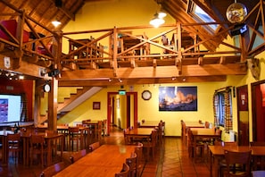 Colazione a buffet, servita tutte le mattine (5 USD a persona)