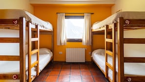 Shared Dormitory, Mixed Dorm, Shared Bathroom
