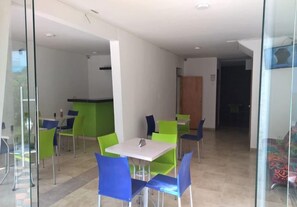 Dining - Hotel Porton Colonial (Medellín)