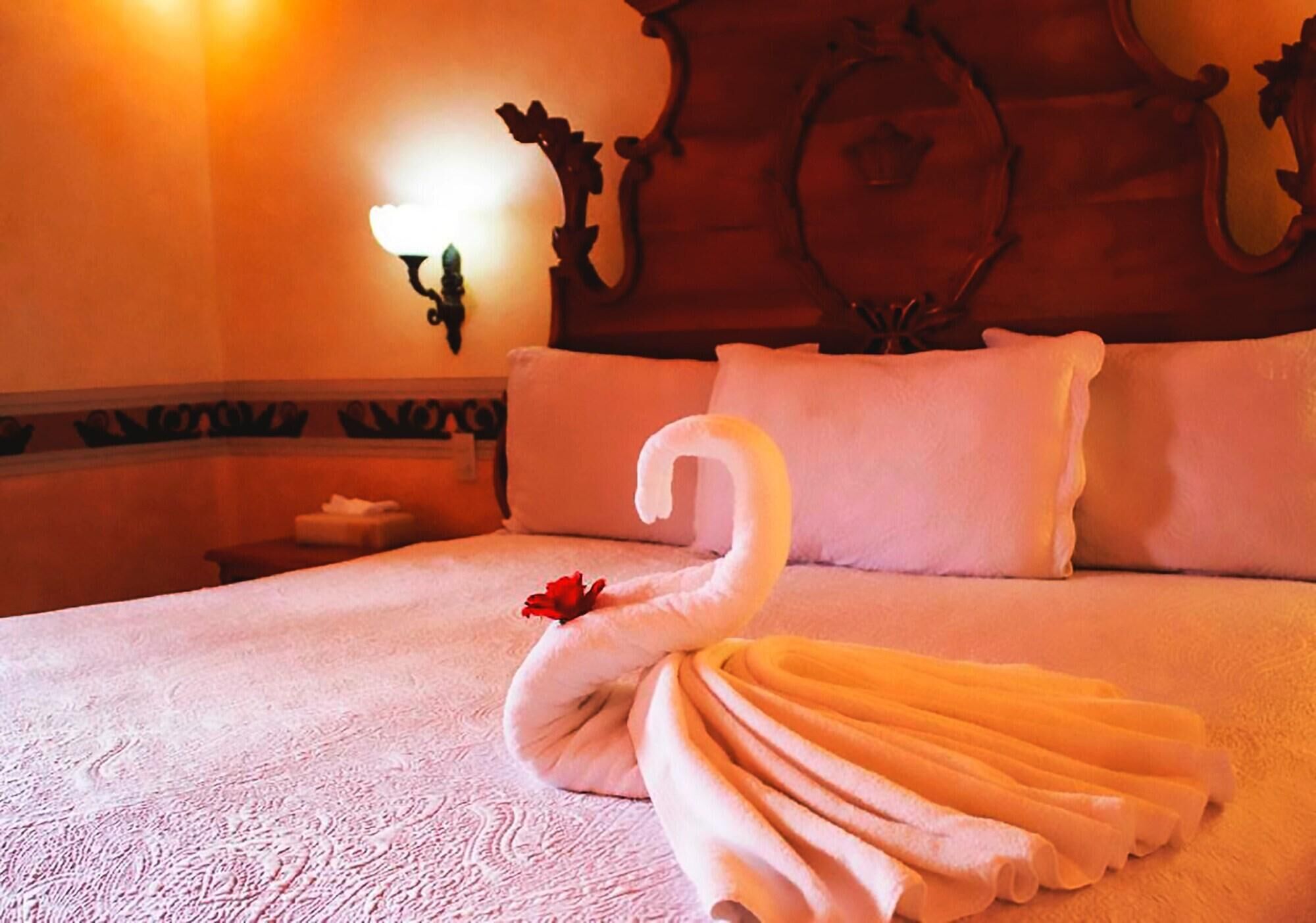 Down comforters, in-room safe, free WiFi, bed sheets