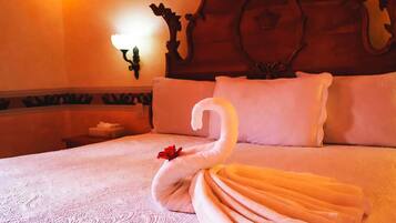 Down comforters, in-room safe, free WiFi, bed sheets