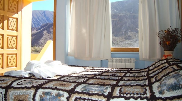 Double Room, Private Bathroom | Desk - Hotel Luna Daniela (Purmamarca)