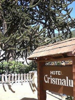 Exterior - Hotel Crismalu (San Martín de los Andes)