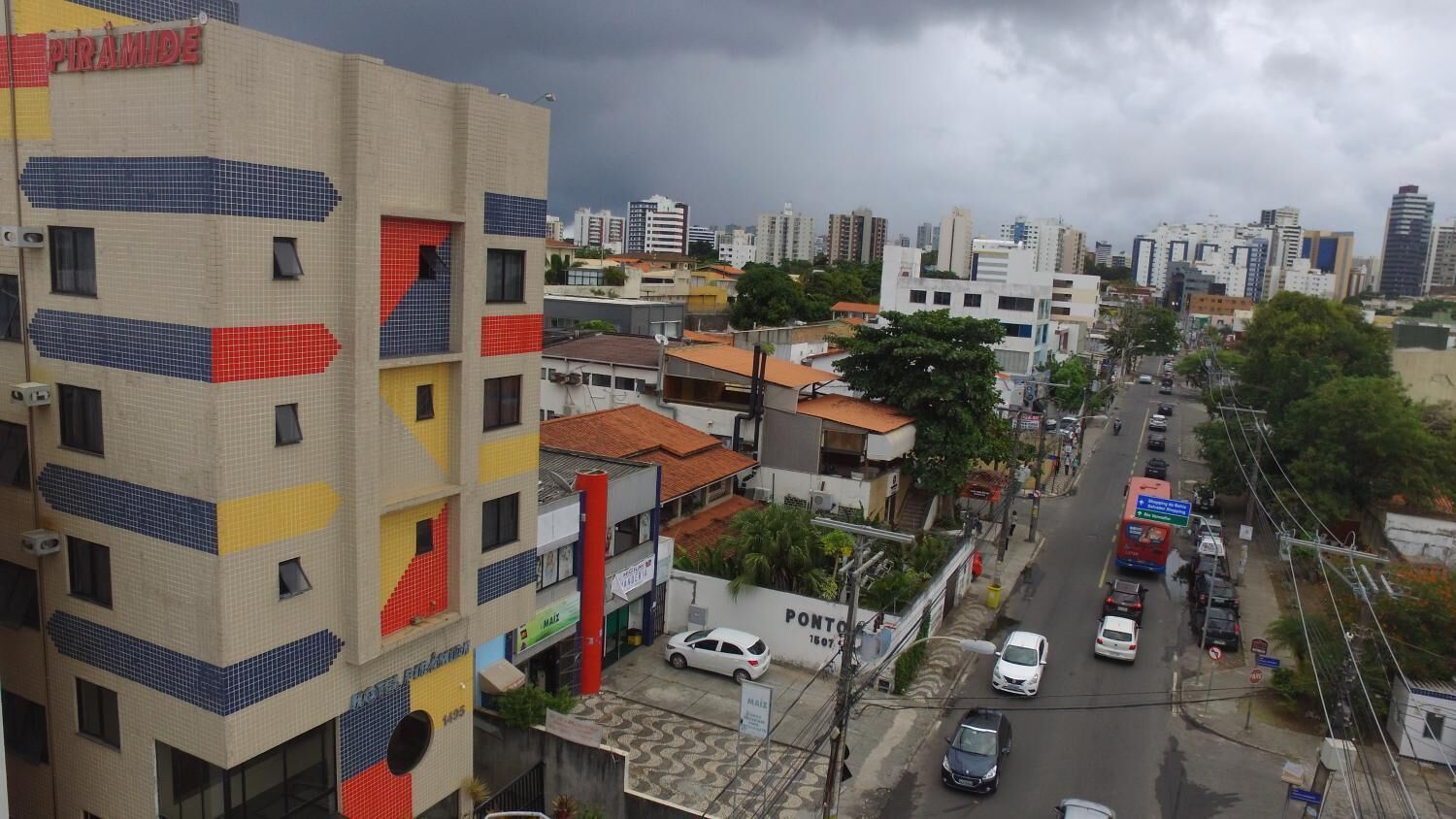 Foto - Hotel Piramide Pituba - Av Paulo VI