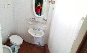 Shower - Hosteria La Posada del Sol (Villa Gesell)