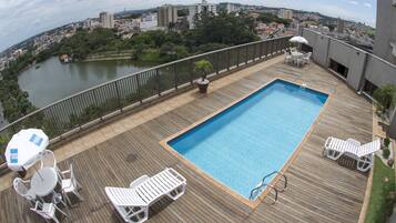 Piscina na cobertura