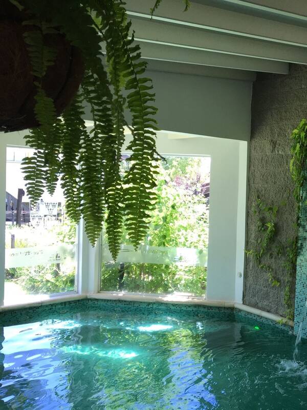 Sauna, hot tub, steam room, body treatments, hydrotherapy, aromatherapy