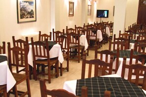 Restaurant - Kalton Hotel (San Rafael)