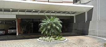 Las Americas