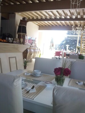 Private kitchen - Suites del Pilar (La Lonja)