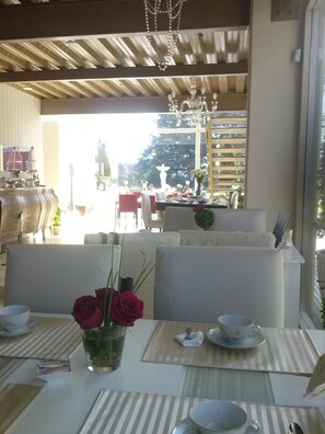Private kitchen - Suites del Pilar (La Lonja)