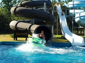 2 piscinas al aire libre, tumbonas