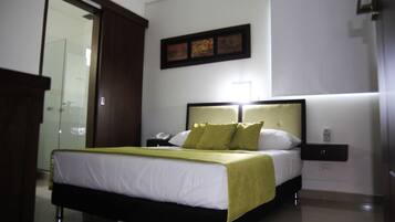 Minibar, desk, iron/ironing board, free WiFi