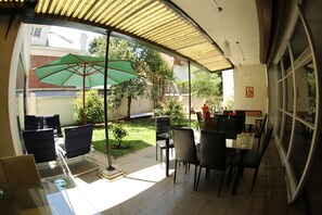 Terrace/patio - Hostal del Cerro (Santiago)