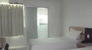 Room - Hotel Estrela (Palmas)