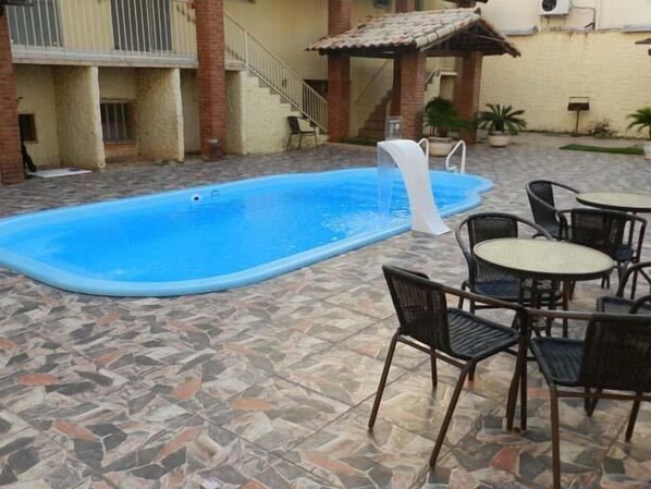 Outdoor pool - Hotel Estrela (Palmas)
