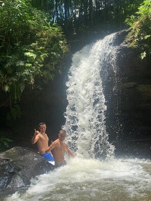 Pool waterfall