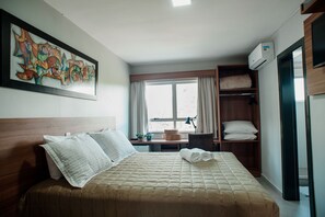 Room Master | Minibar, desk, laptop workspace, blackout drapes - Vallér Montanha Hotel (Lajeado)