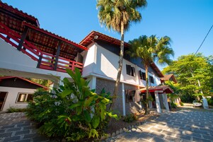 Entrada de la propiedad