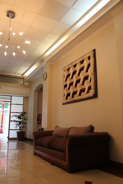 Hotel Gavina Express