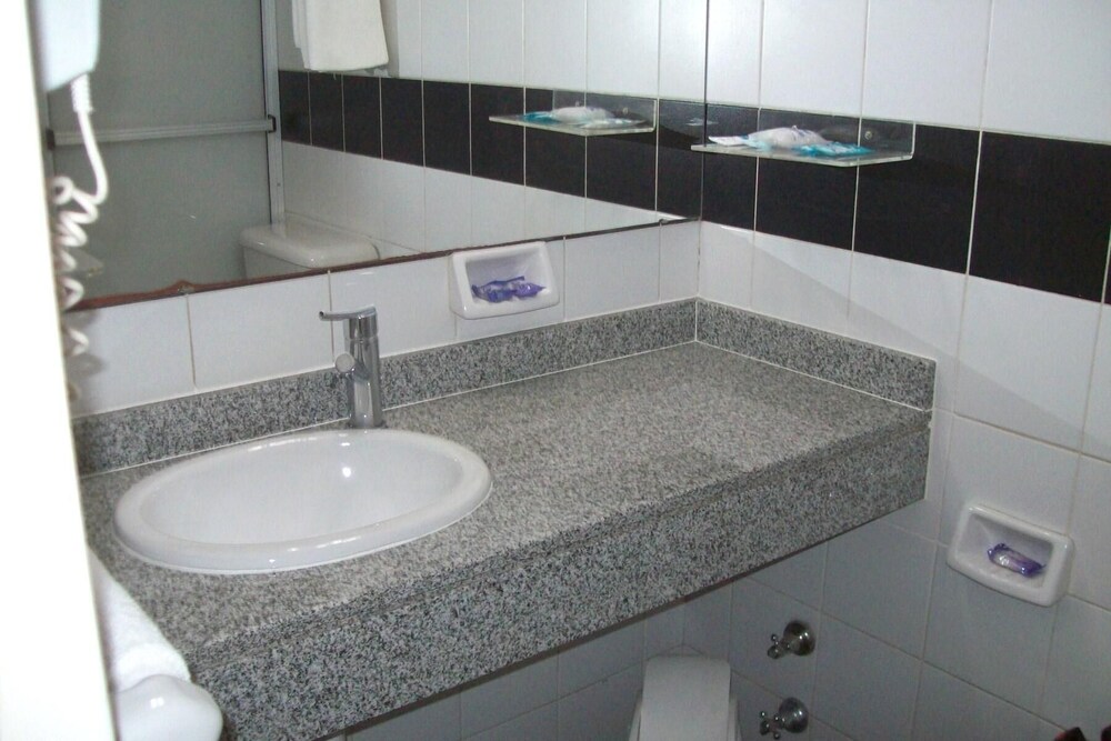 Hotel 13 de Julio by null