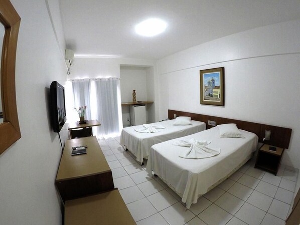 Dubbelrum eller tvåbäddsrum | Minibar och wi-fi