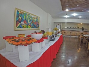 Petit déjeuner buffet compris tous les jours