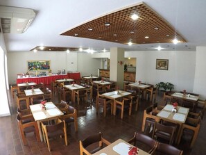 Free daily buffet breakfast - Itajubá Hotel (Jequie)