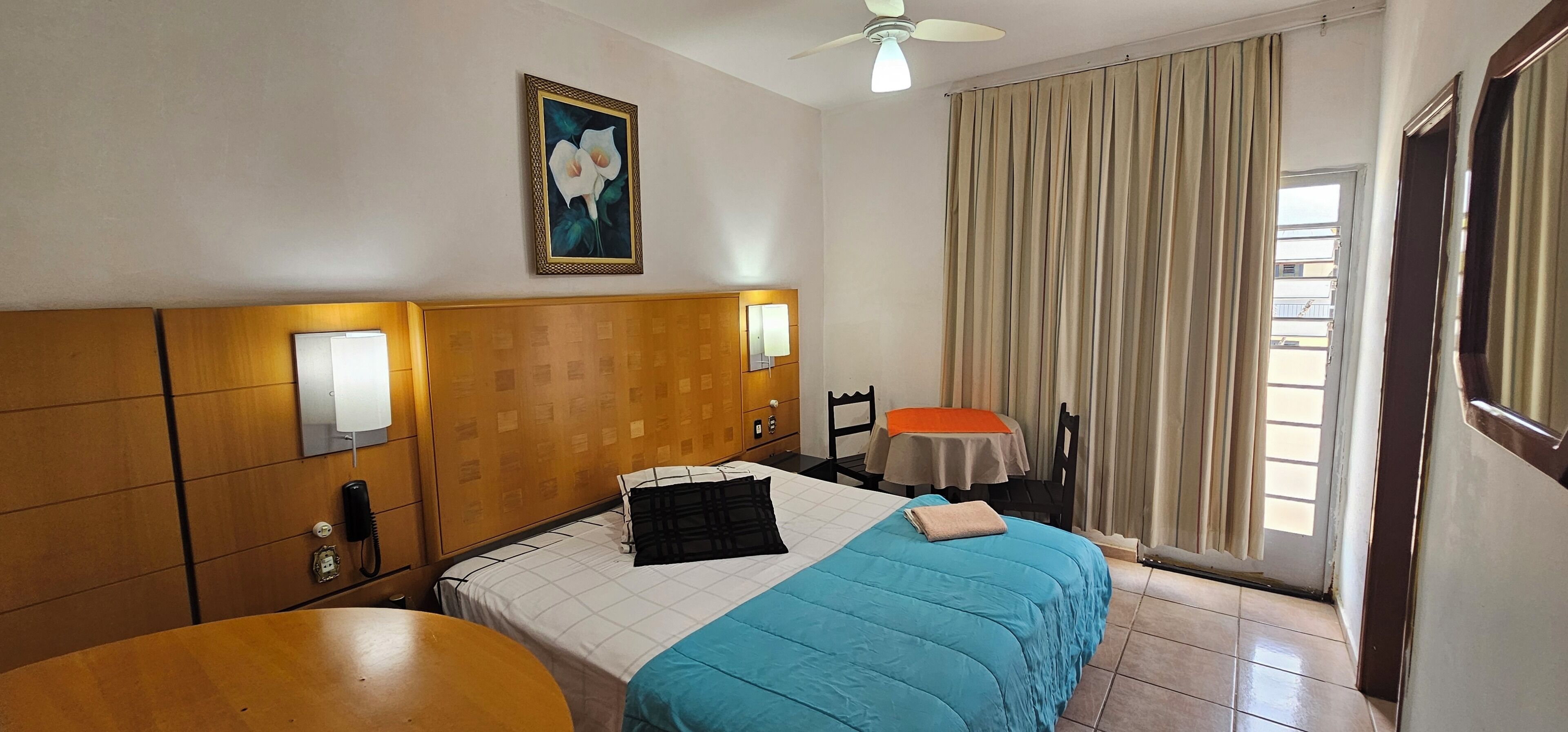 Kahden hengen standard-huone | Pimennysverhot, ilmainen Wi-Fi, vuodevaatteet