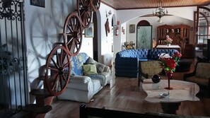 Sala de estar en el lobby