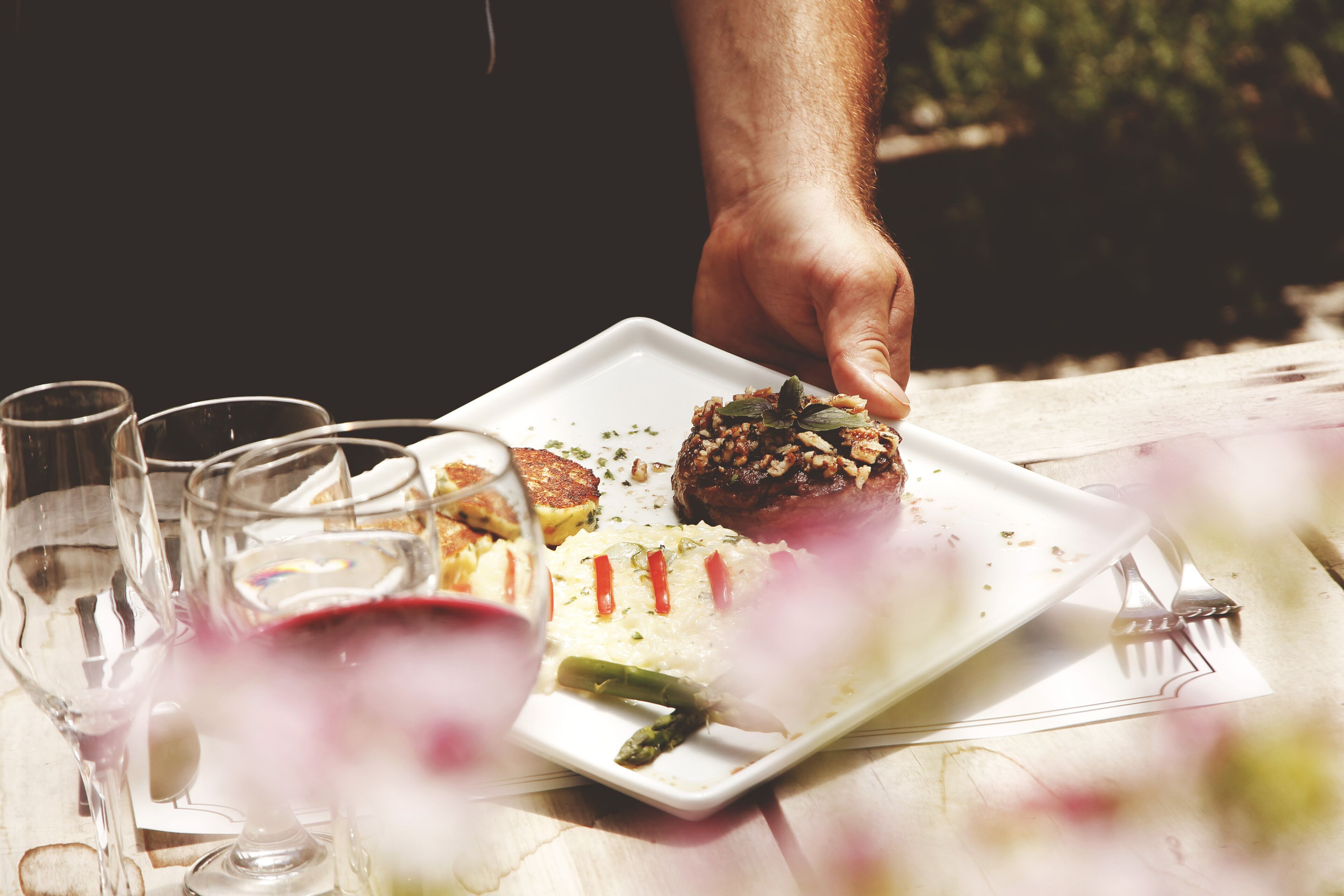 lunch and dinner served