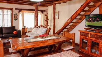 Cabane (6 people) | Restauration dans la chambre