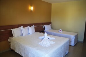 Minibar, coffres-forts dans les chambres, rideaux occultants