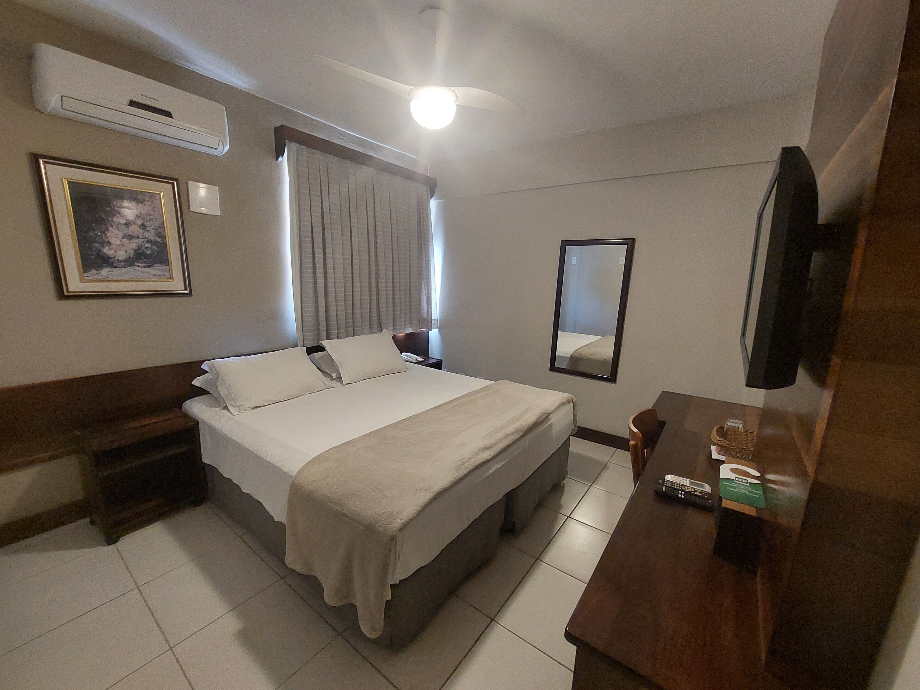 executive double room | 1 bedroom, desk, laptop workspace, free wifi