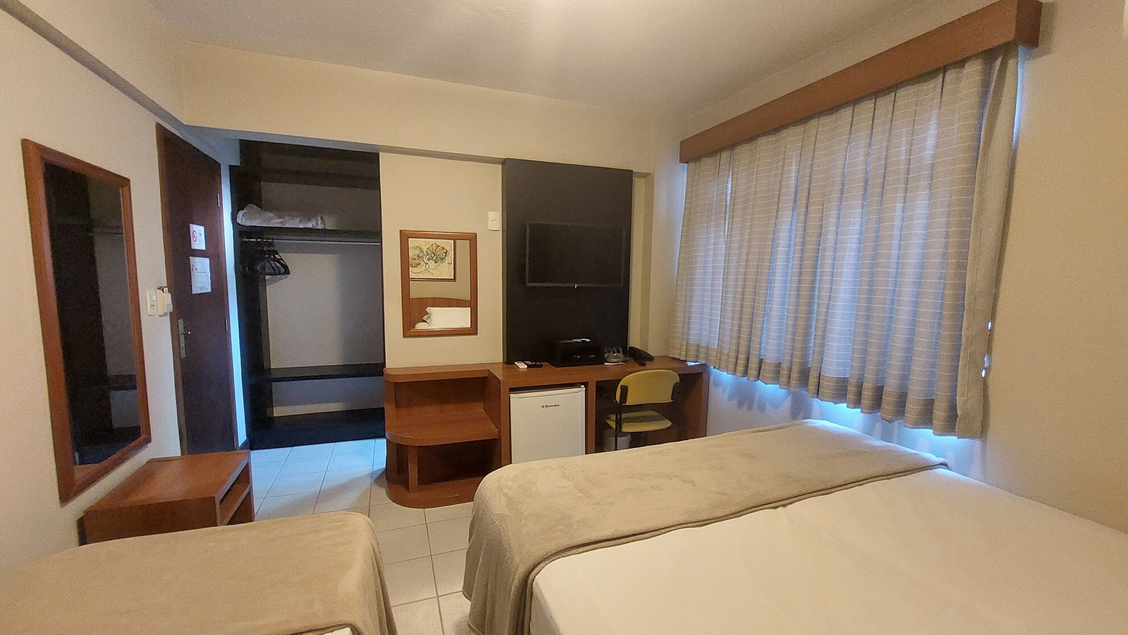 family double room | 1 bedroom, desk, laptop workspace, free wifi