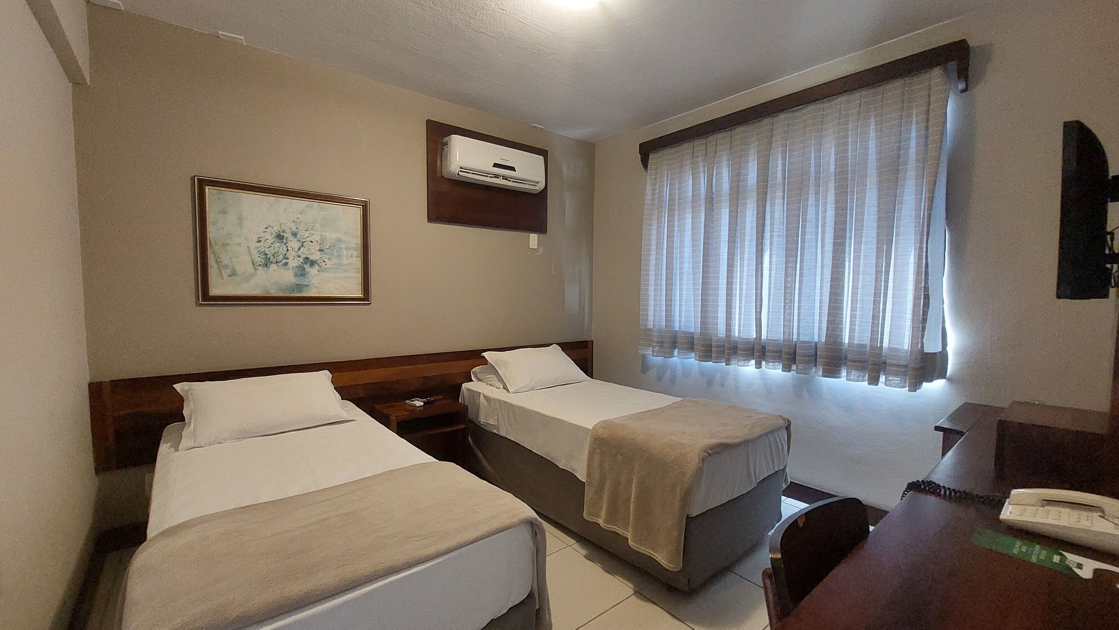 executive single room | 1 bedroom, desk, laptop workspace, free wifi