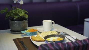 Free continental breakfast