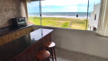 Yksityinen keittiö | Keittoastiat/astiat/ruokailuvälineet