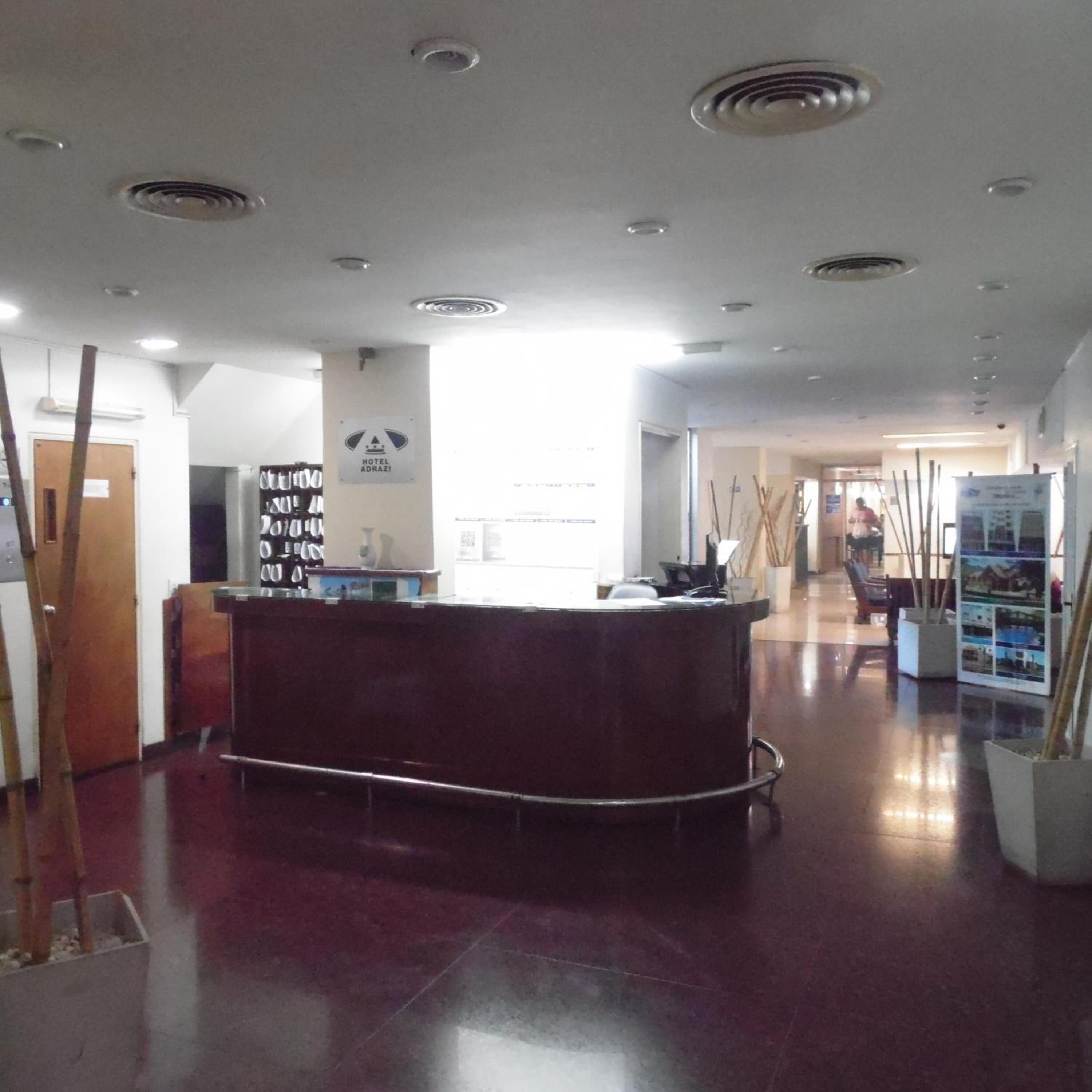 Photo - Adrazi Internacional