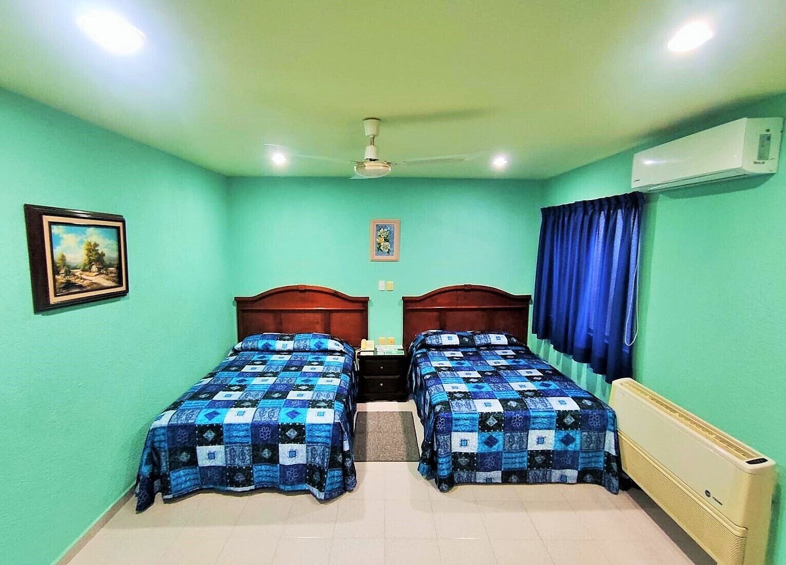 standard double room | 1 bedroom, hypo-allergenic bedding, down duvets, desk