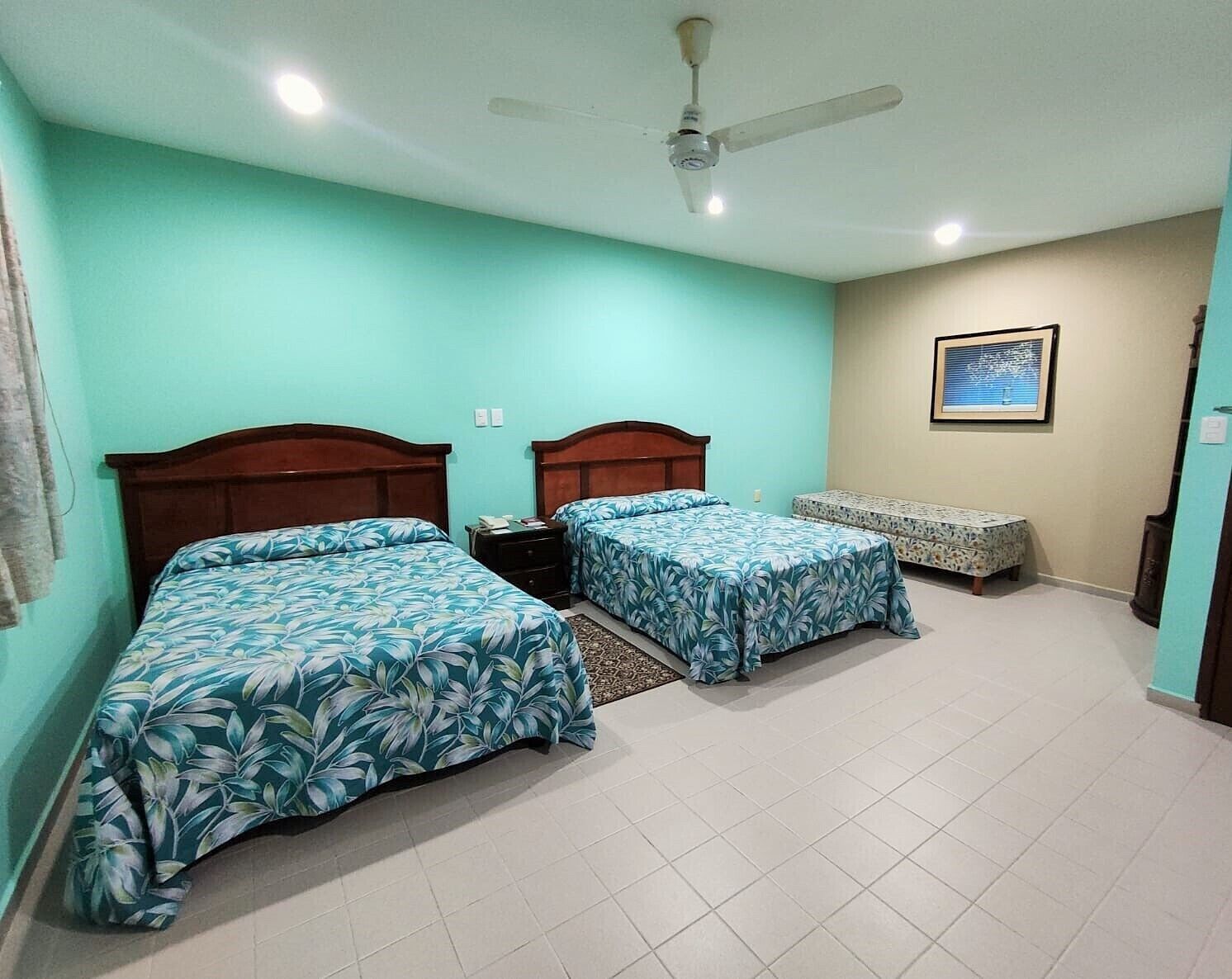 standard double room | 1 bedroom, hypo-allergenic bedding, down duvets, desk